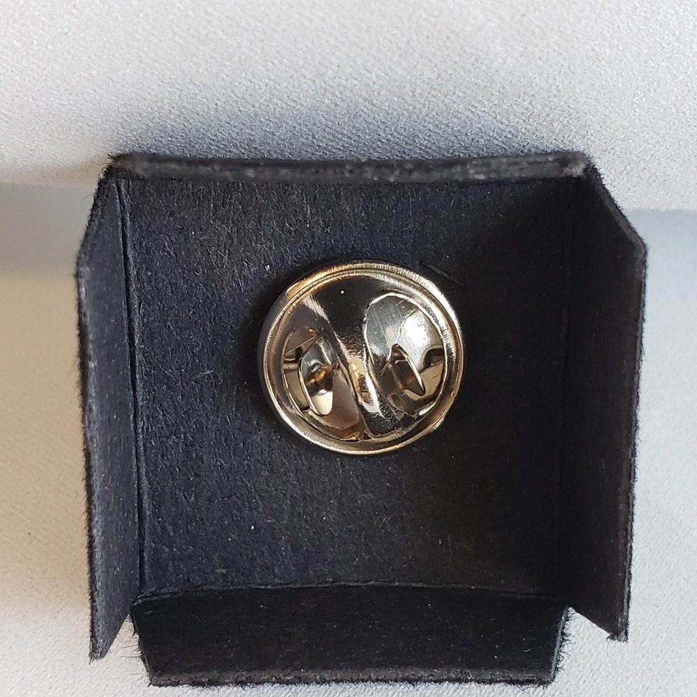Enzacta Associate Pin - Picture 2 of 5